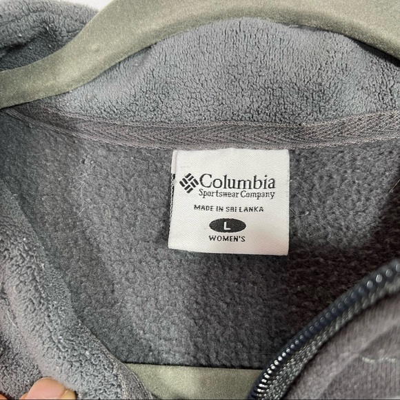 Columbia, Jacket, Thicker Sweatshirt Material, Size Large. Excellent condition! - Picture 3 of 6